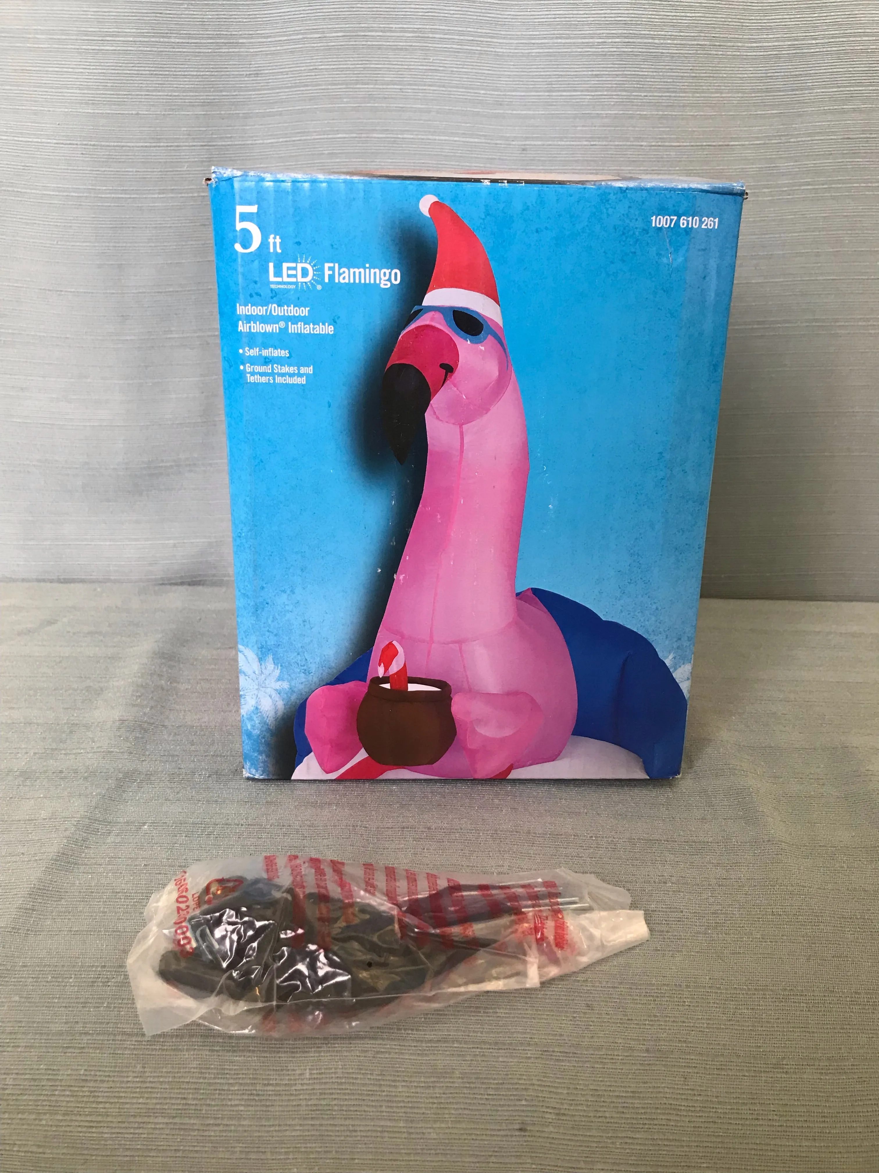 5 ft. LED Christmas Flamingo Inflatable - Like New!