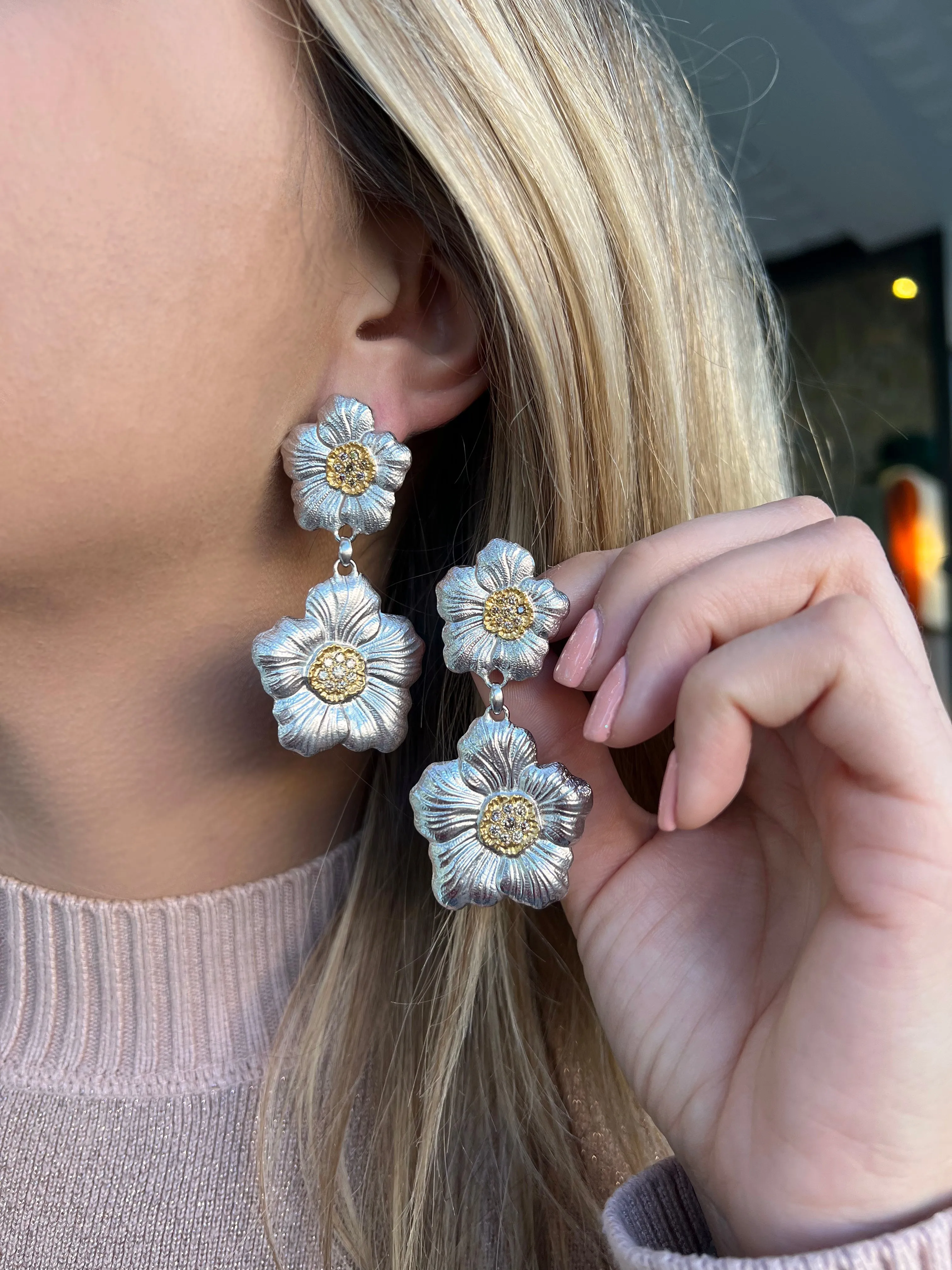 Buccellati - Blossoms Gardenia - Drop Earrings with Brown Diamonds, Sterling Silver with Gold Accents