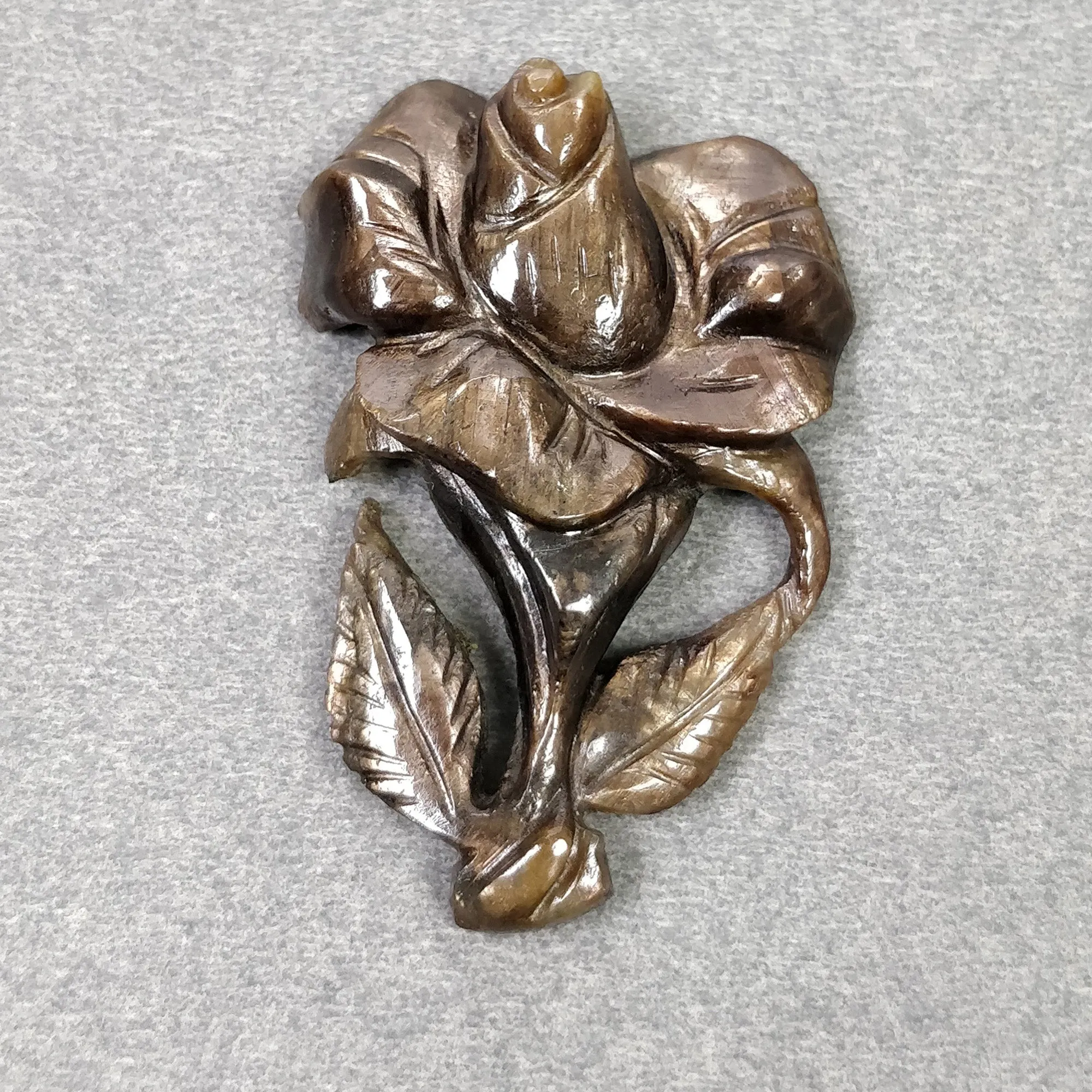 Golden Brown Chocolate SAPPHIRE Gemstone Carving : 46.25cts Natural Untreated Sapphire Hand Carved FLOWER 39*25mm