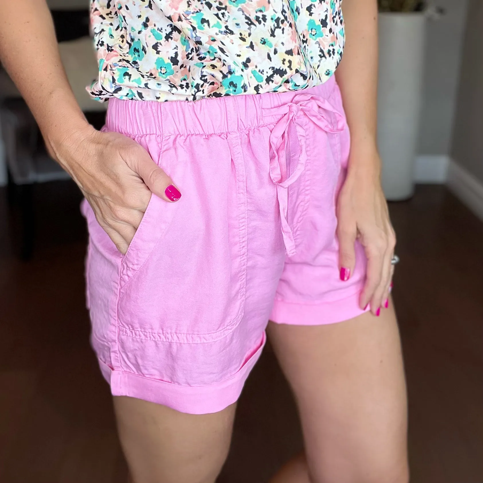 PINK WOVEN SOLID DRAWSTRING SHORTS